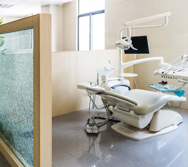 Find a Dentist in La Mesa